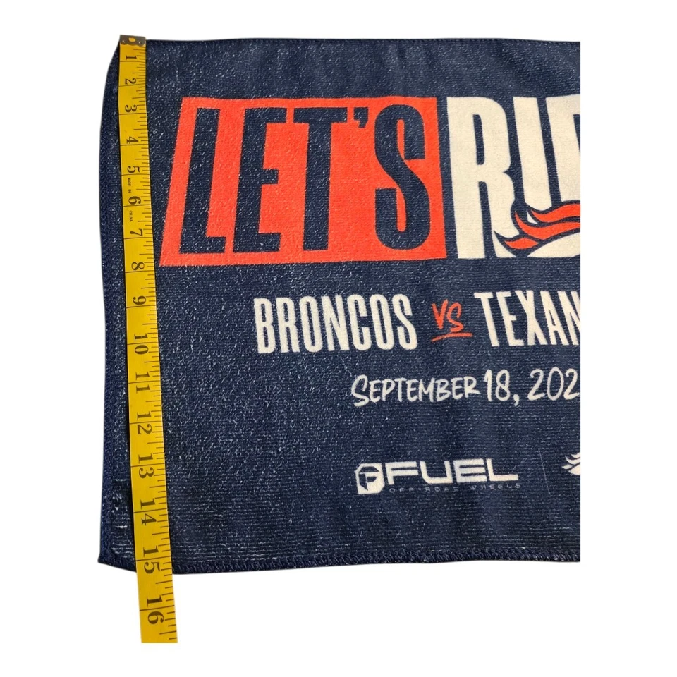 Toalla de rally de los Denver Broncos Let’s Ride Russel Wilson NFL millas de altura nueva sin etiquetas fútbol americano Foto 2 de 4