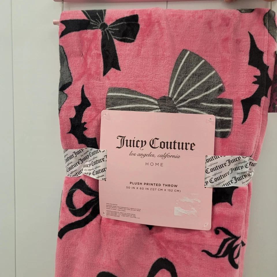 NEW! Juicy Couture All Bows Print Gray Halloween Pink Velvet Soft Throw Blanket - Image 4 of 4