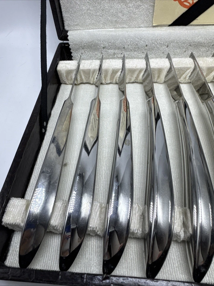 Juego de cuchillos de acero inoxidable Pioneer Samurai de 3" cuchillas dentadas de 8 de colección Foto 4 de 4