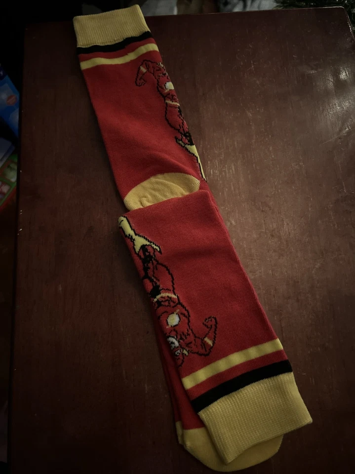 DC Comics Men’s Socks Size 6-12 Red The Flash Novelty Crew Socks - Image 3 of 4