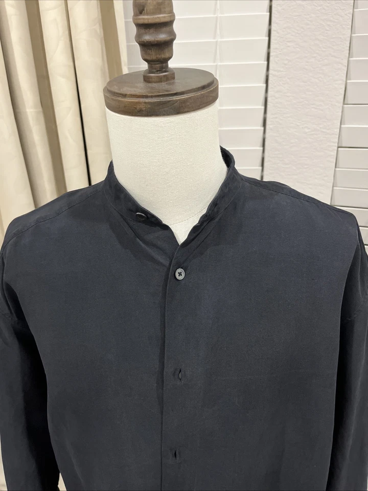 CAMISA NEIMAN MARCUS HOMBRE 100% SEDA NEGRA TALLA XL BUEN ESTADO CUELLO MANDARINA Foto 2 de 4