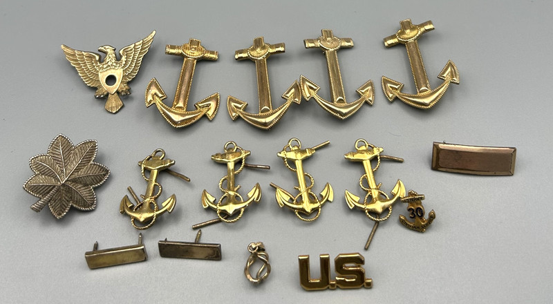 WWII 1/20 10K Gold Army, Navy, Coast Guard Insignia Pins Lot WEIGHS 52 GRAMS