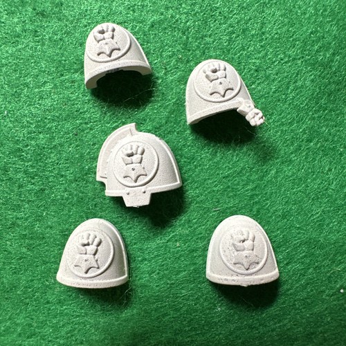 40K Space Marines Imperial / Crimson Fists Schulterpolster Bit Pads Teile Lot GW 🟢