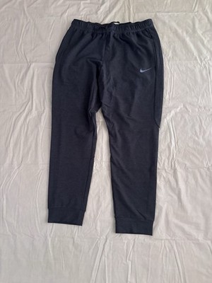 Men s Nike Hyper Dri-FIT Yoga Pants. 644291-010. Sz L