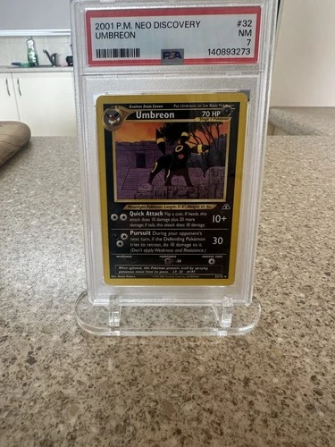 Pokémon Umbreon 32/75 Neo Discovery Rare English 2001 PSA 7