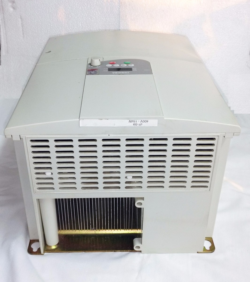 Toshiba: VFS9-4110PL-WN Transistor Inverter AC Drive 3 Ph, 380