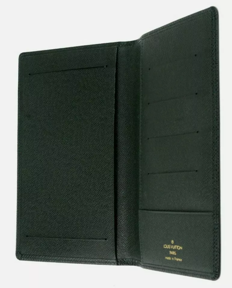 Louis Vuitton Vintage Taiga Bifold Wallet