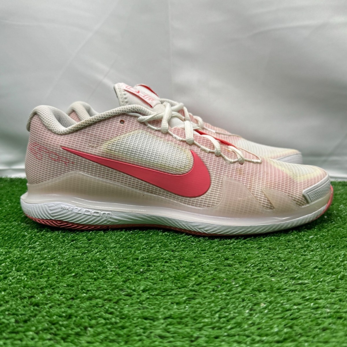 nikecourt air zoom vapor pro womens