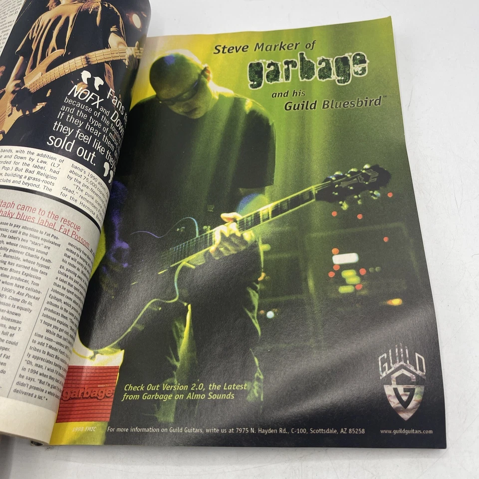 Guitar World Magazine Nov 1998 - Marilyn Manson - Beatles - Smashing Pumpkins Foto 2 de 3