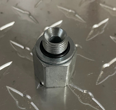 7042-04-04   1/4'' FEMALE NPT X 1/4'' MALE BSPP Adapter Fitting