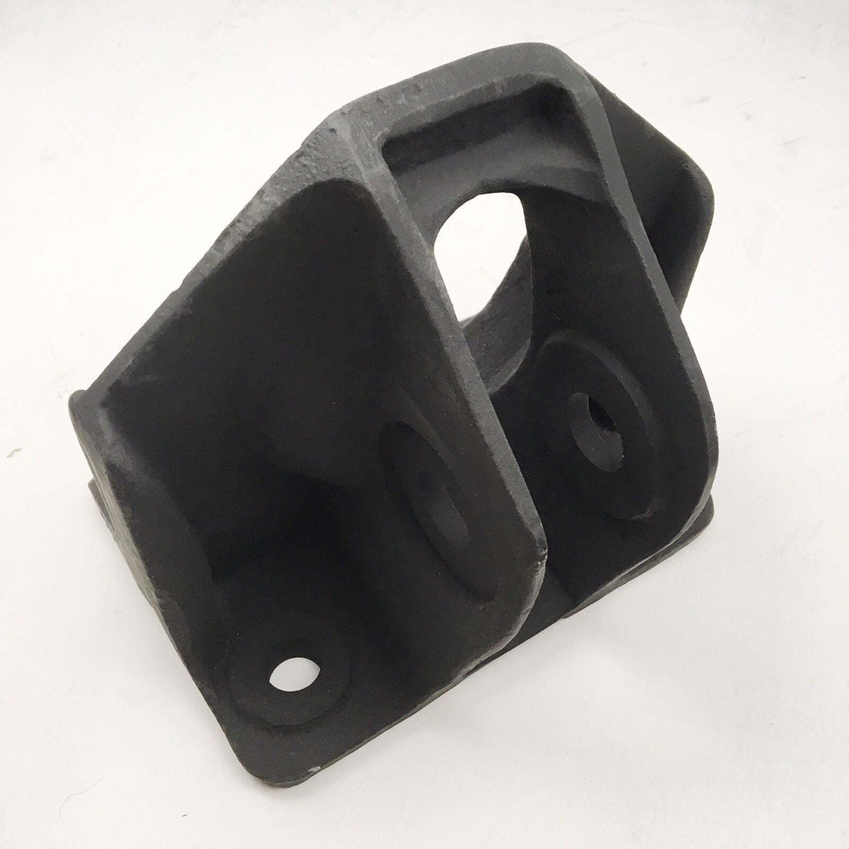 BRACKET , REAR-UPPER SPRING/SHOCK ; Hummer ; 12338738 5591504  