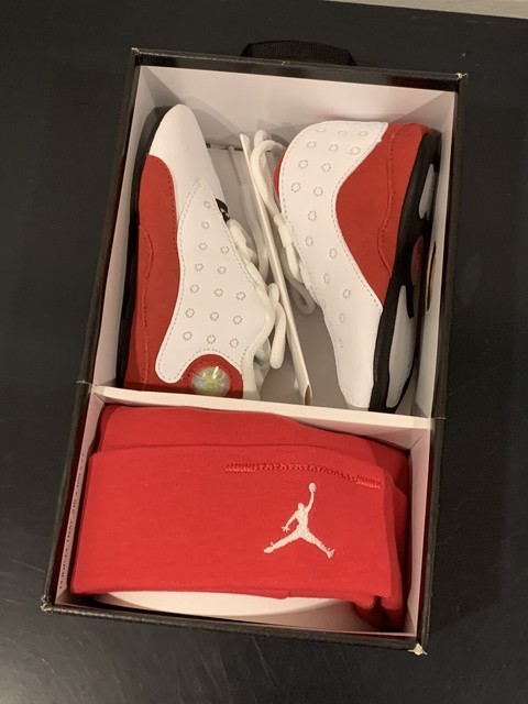 jordan retro infant gift pack