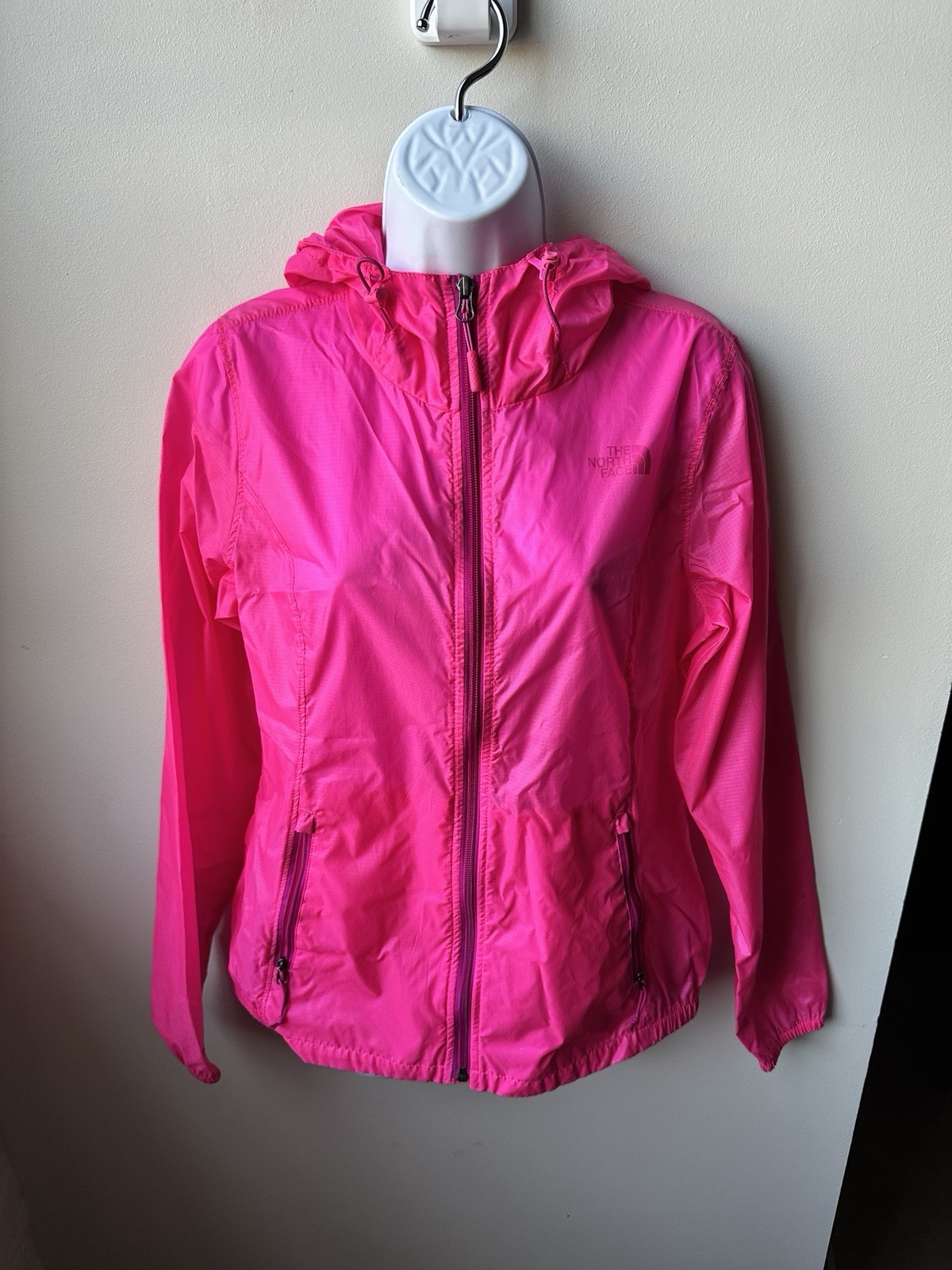 The North Face Women’s Hooded Pink Nylon Windbreaker Rain Jacket, Size S