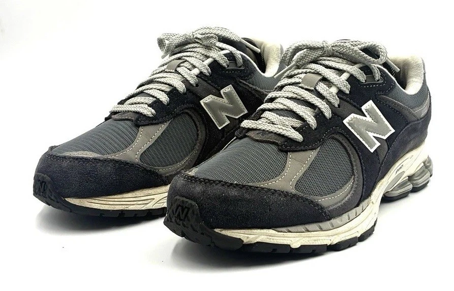 New Balance 2002R, photo 2 of 5