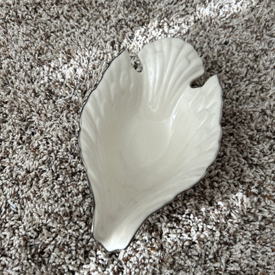 Lenox Vintage Dove Dish Hand Decorated with Platinum Trim.