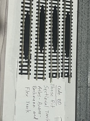  4x N SCALE RE-RAILER FITS CODE 80 TRACK OR AS ROAD CROSSING