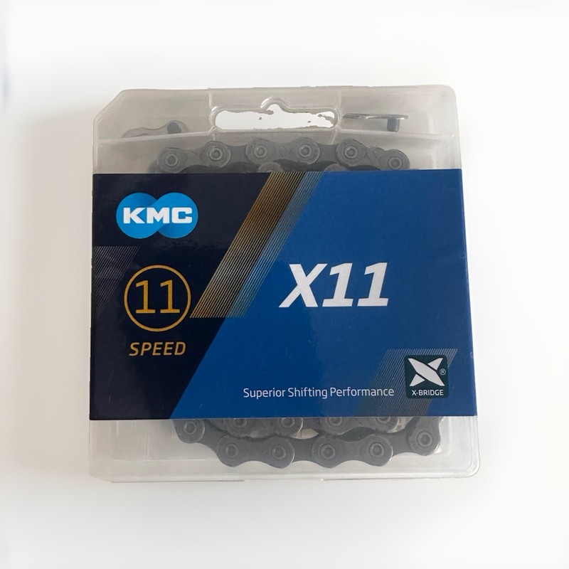 2x Chains KMC X11 11-Speed Chain& CLARKS 6-8 speed 