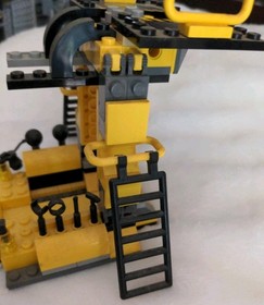 Lego service tower stand from the retired LEGO Star Wars B-wing Fighter (6208)