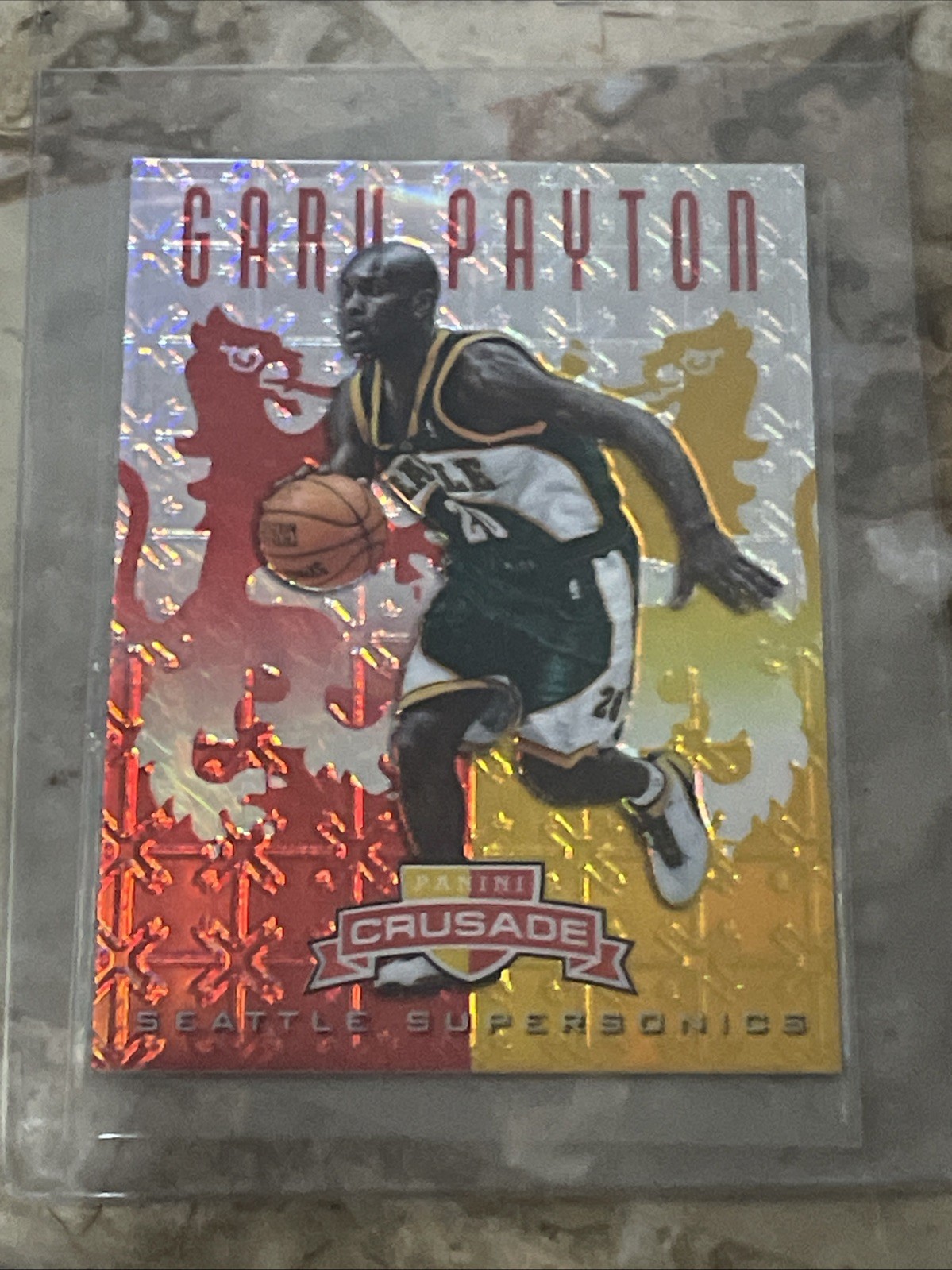 2012-13 Panini Crusade #91 Gary Payton Crusade Red #/99