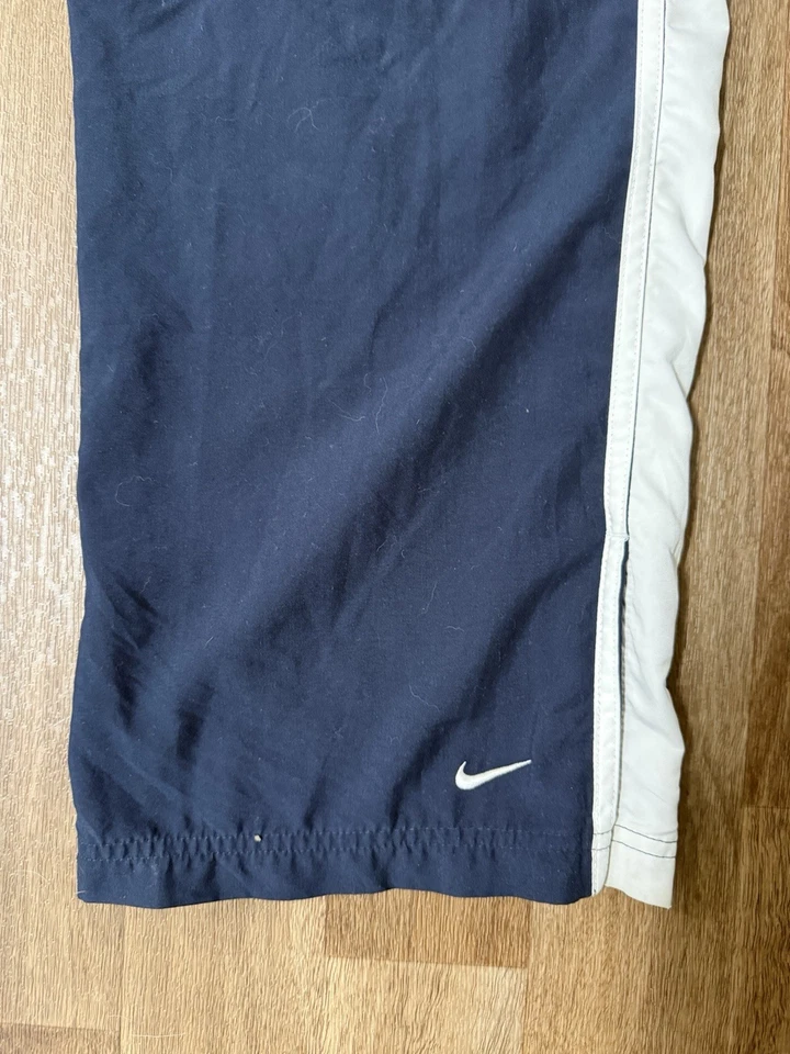 Pantalones deportivos vintage Nike para hombre XL azul marino cortavientos cordón Y2K Foto 2 de 4