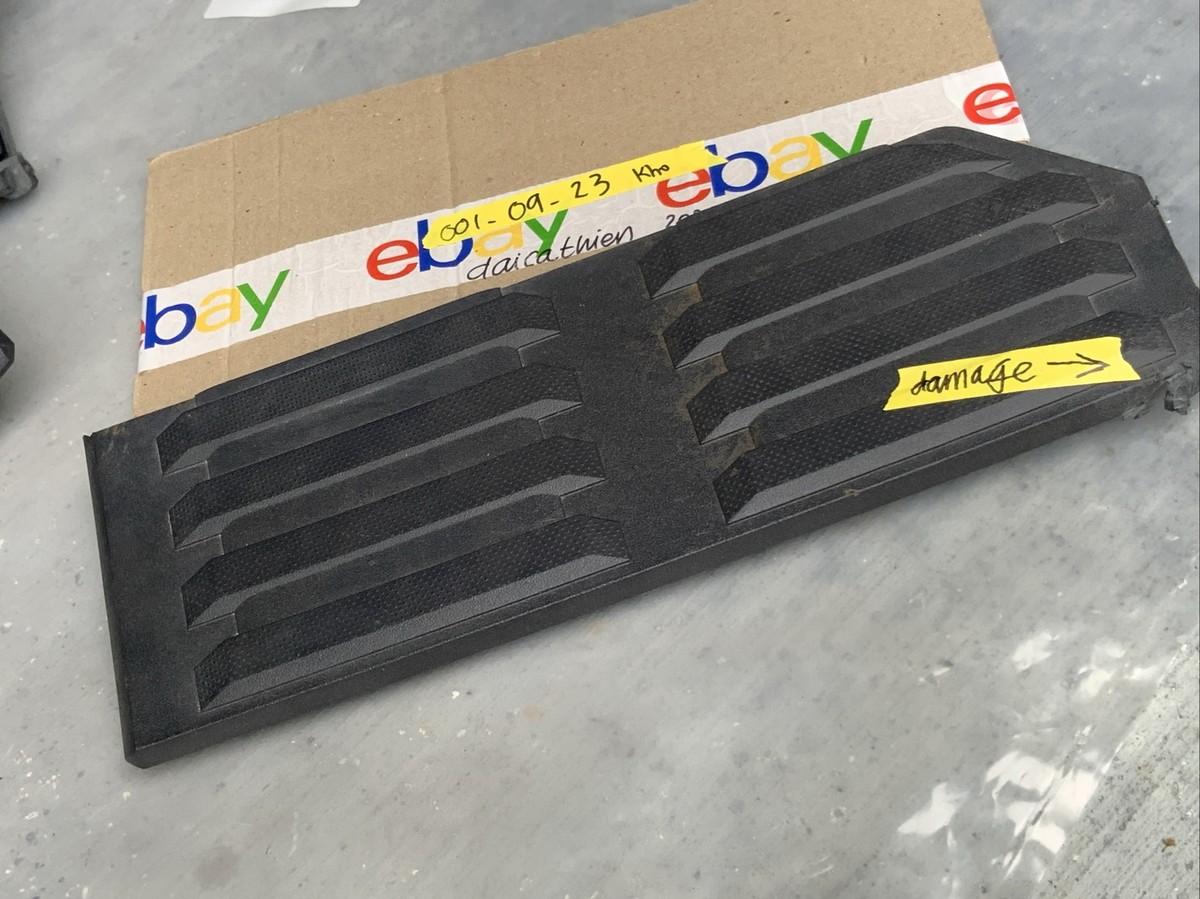 2022-2024 Toyota Tundra Outer Rear Bumper Step Pad Insert RH