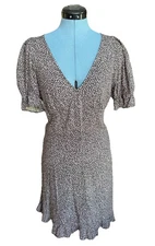 H&M Divided Black Floral Button-down Dress Women’s Size s Short Sleeves