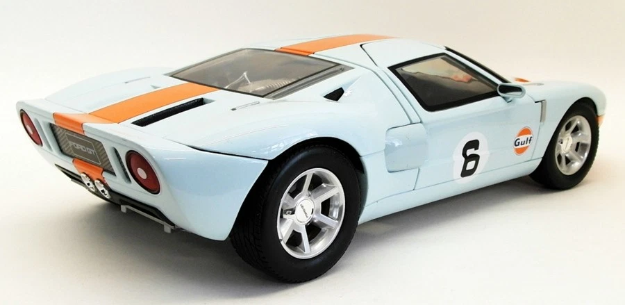 Motormax 1/12 Scale Model Car 79639 - Ford GT Concept - Gulf - Image 2 of 4