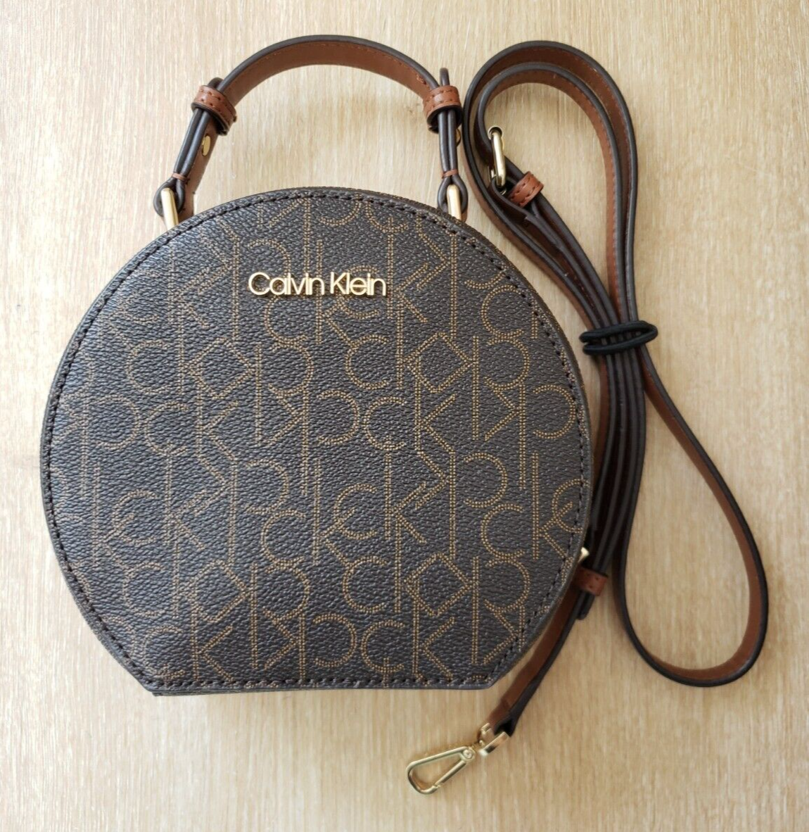 Calvin Klein Bag Rare Canteen Crossbody Purse For Women Like New 