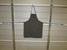 NEW HEAVY DUTY COTTON WORK APRON, 33" x 25", BLACK  WHITE DENIM Y 