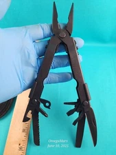 Gerber MP 600 stainless/black A+/B Multi-tool Multi-plier 600 Good to Great!
