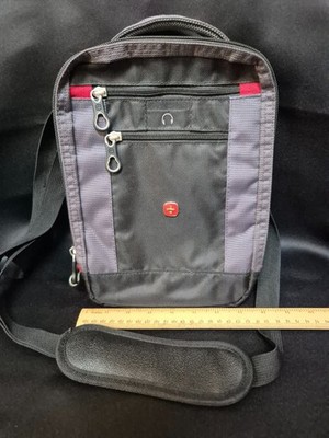 Swissgear Sling Crossbody Small Hanger Reisetasche sehr guter Zustand