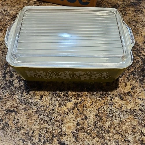 PYREX 503 Green Glass Rectangle Baking Dish with Lid, Vintage Two-Piece