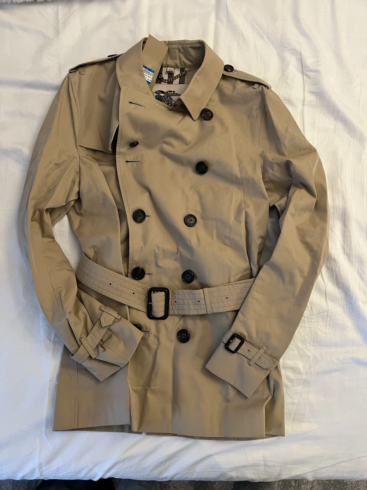 Nuovissimo trench corto Burberry Heritage Kensington miele taglia US 38 EU 48