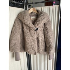Euc Olive Des Olive Cozy Sz M Fluffy Sherpa Jacket Beige Warm The Perfect Coat