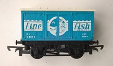 HORNBY R.013 FINE FISH SINGLE VENT VAN OO GAUGE
