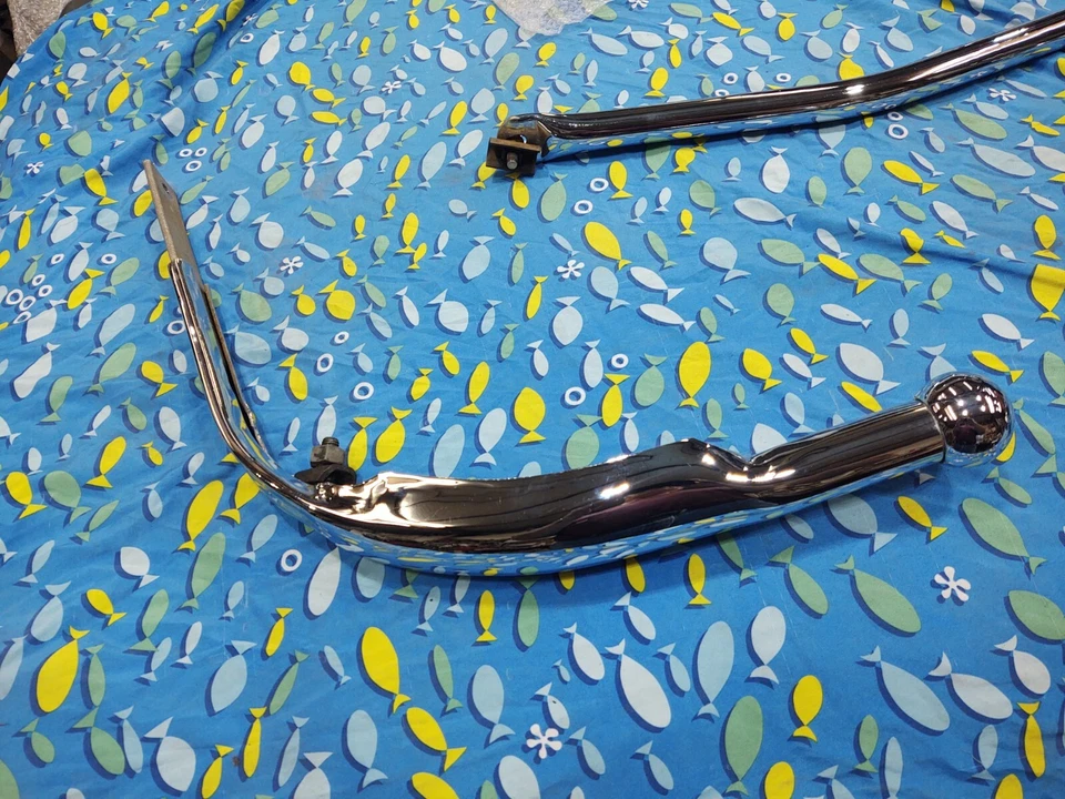 VAN AUKED BUMPER GUARD ASSY 46 46 47 48 49 50 51 ? CHRYSLER DODGE FORD MERCURY - Image 2 of 4