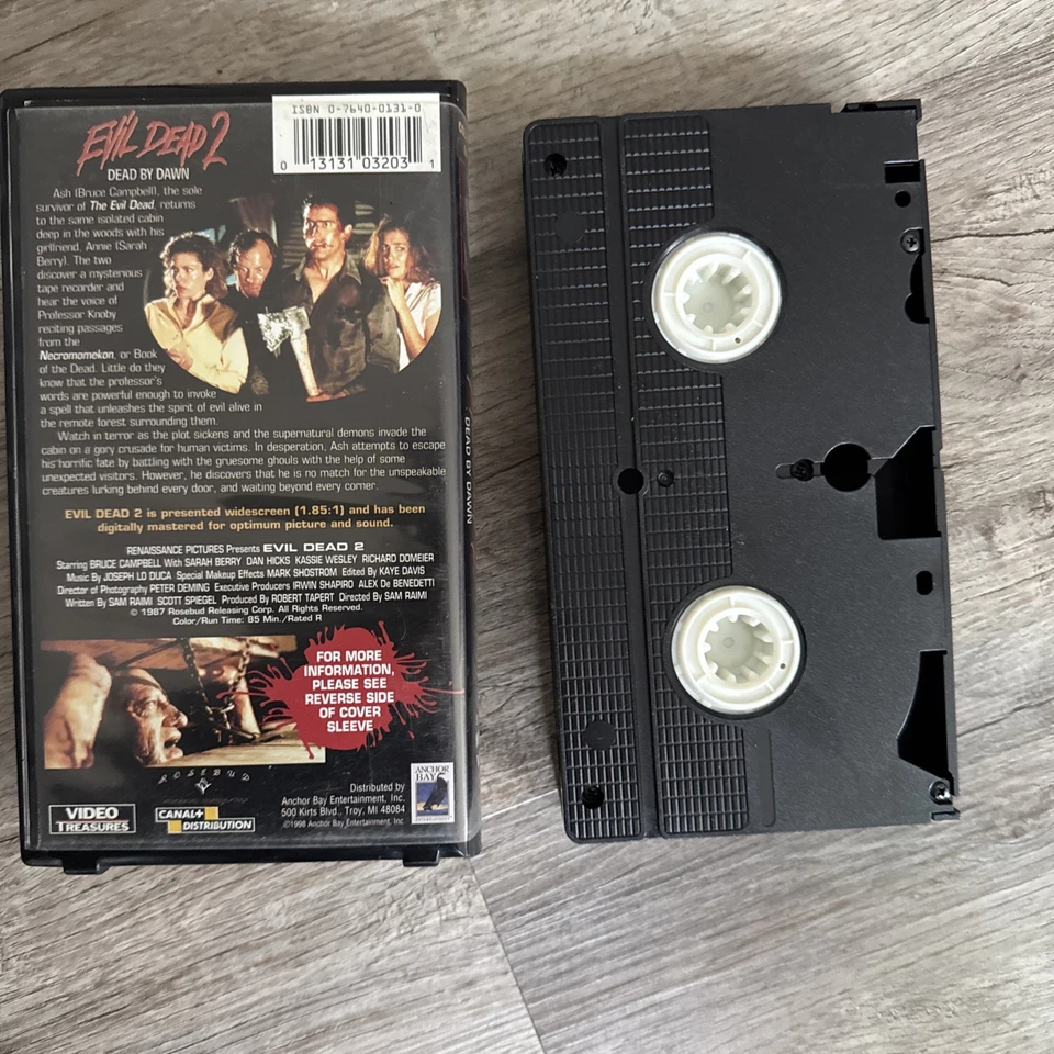 Evil Dead 2: Dead By Dawn - Clamshell Collector's Edition Widescreen VHS Tape - Image 2 of 4
