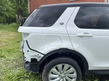 2020-2021 ROVER DISCOVERY SPORT RIGHT QUARTER PANEL FUJI WHITE PC:1AA AWD 55125