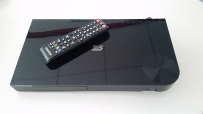Samsung BD-F5500  3D Smart Blu-ray Player (HDMI, USB 2.0)