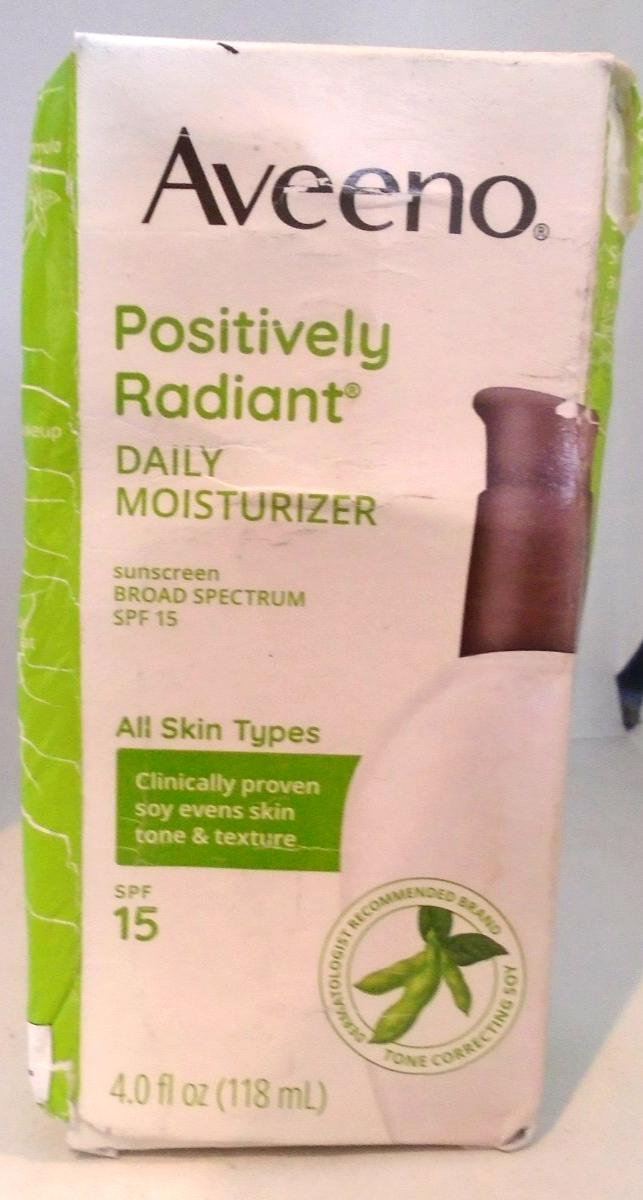 Aveeno Positively Radiant Daily SPF 15 Moisturizer 4 fl oz Exp 09/26