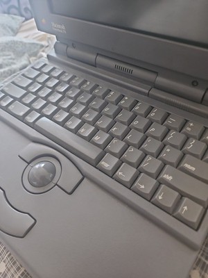 RARE  VINTAGE 1991 Apple Macintosh PowerBook 170 (Read Description)