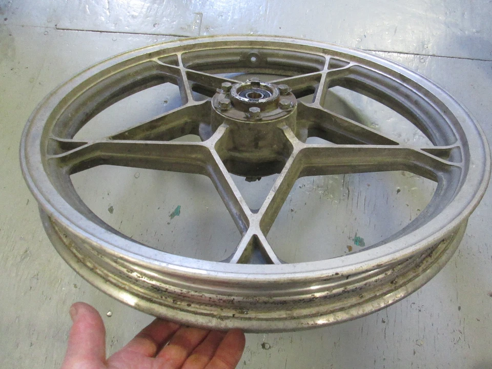 1979 - 1982 SUZUKI FRONT WHEEL 54111-45101-12U ( 119 X 1.85 ) STRAIGHT - Image 4 of 4