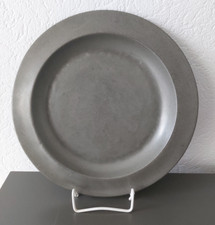 Alter Zinnteller - punziert (Engel)- &Oslash; 24,5 cm