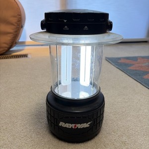 RAYOVAC LIGHTS UP 25 FT RADIUS USED AS IS