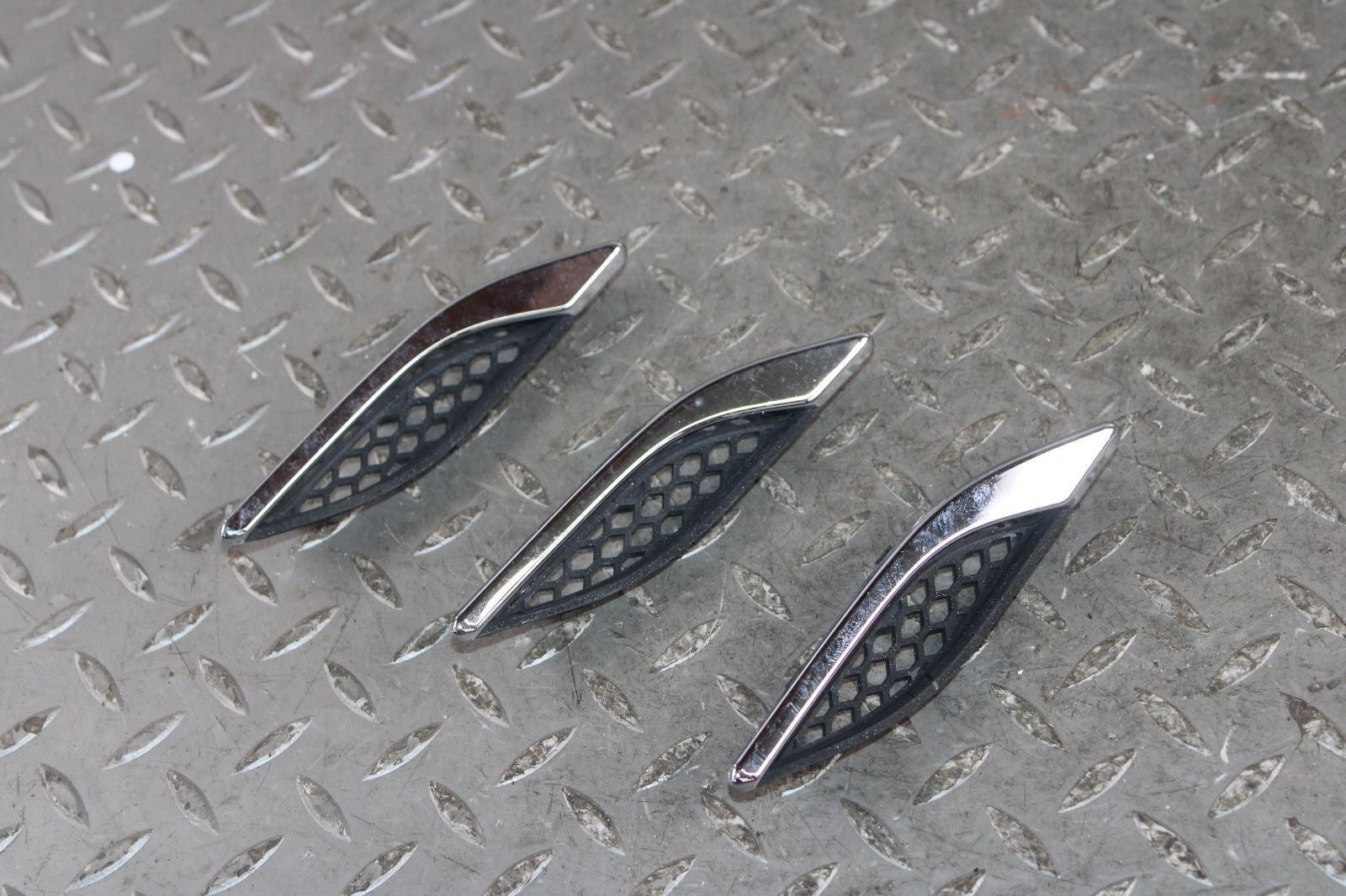 Maserati Ghibli 2014-2024 Front Left Fender grilles 3 pcs Chrome
