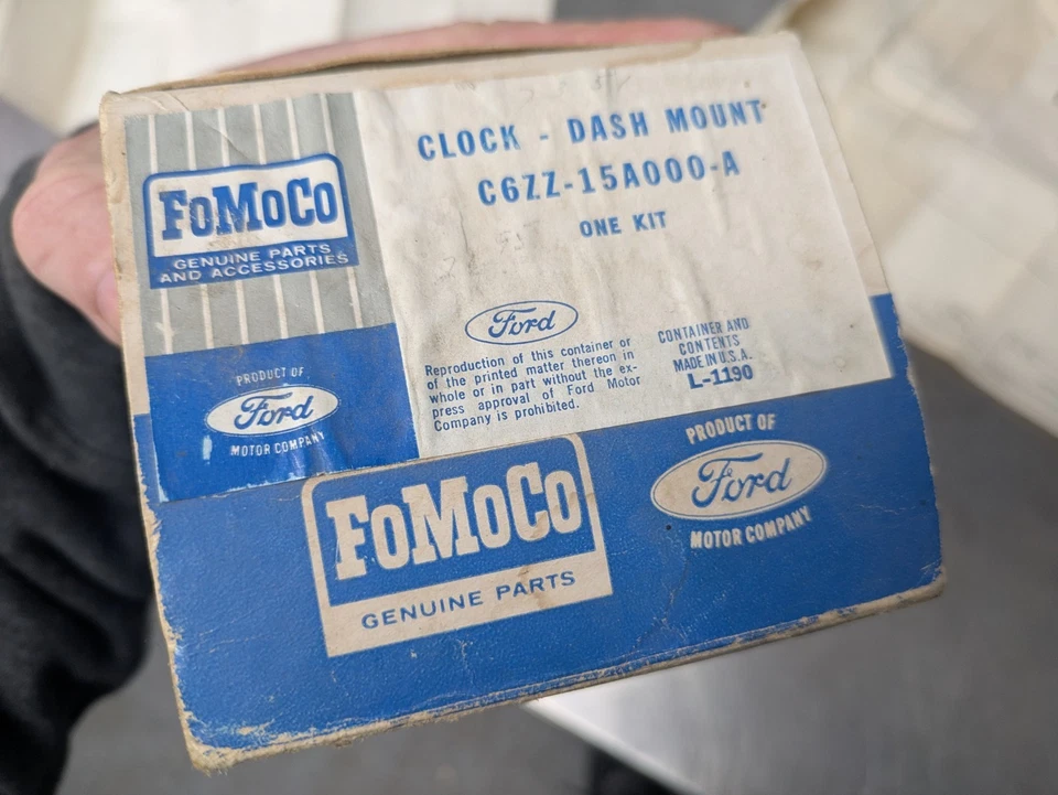 1966 Ford Mustang Comet falcon  F100 Nos Factory DASH CLOCK NOS FOMOCO - Image 3 of 4