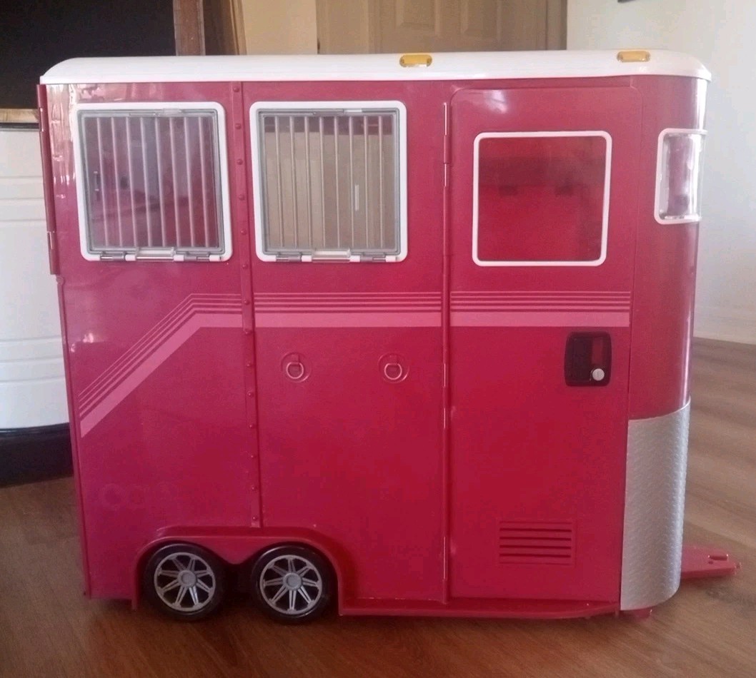 Our generation  Horse Trailer ￼