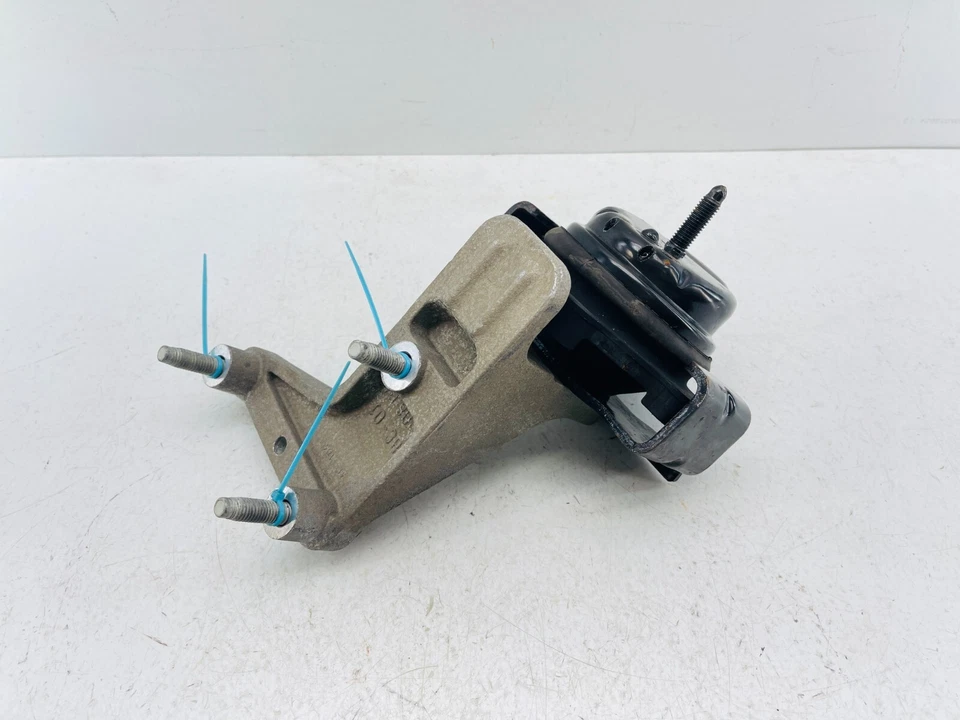 Оригинальный кронштейн для крепления двигателя 06–10 PONTIAC SOLSTICE Saturn Sky 2,0 л 2,4 л - Изображение 3 из 4