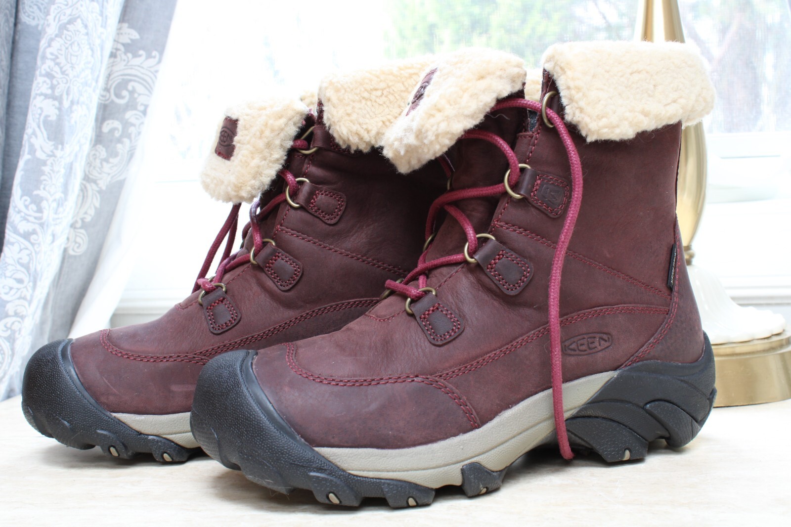 Stivali invernali KEEN in pelle corti Betty brindl bordeaux taglia 8