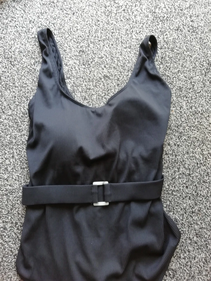 Costume da bagno nero George taglia 28 coppa supporto pancia effetto cintura - Immagine 3 di 4